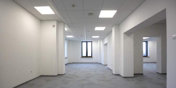 Zdjęcie pomieszczenia biurowego w hali COS Torwar