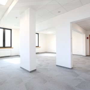 Pomieszczenie biurowe w hali COS Torwar