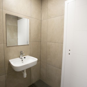 Biuro nr 090, pomieszczenie nr 8 (toaleta)