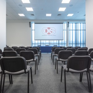 Sala konferencyjna A - ustawienie kinowe