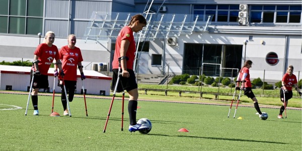 AMP Futbol kadra
