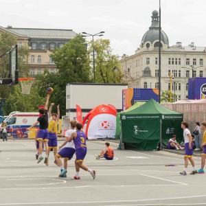 Strefa COS w strefie kibica Mistrzostw Świata w koszykówce 3x3 w Warszawie