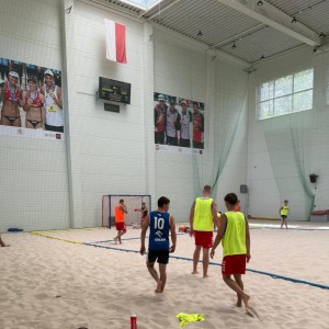 Wnętrze hali do sportów plażowych