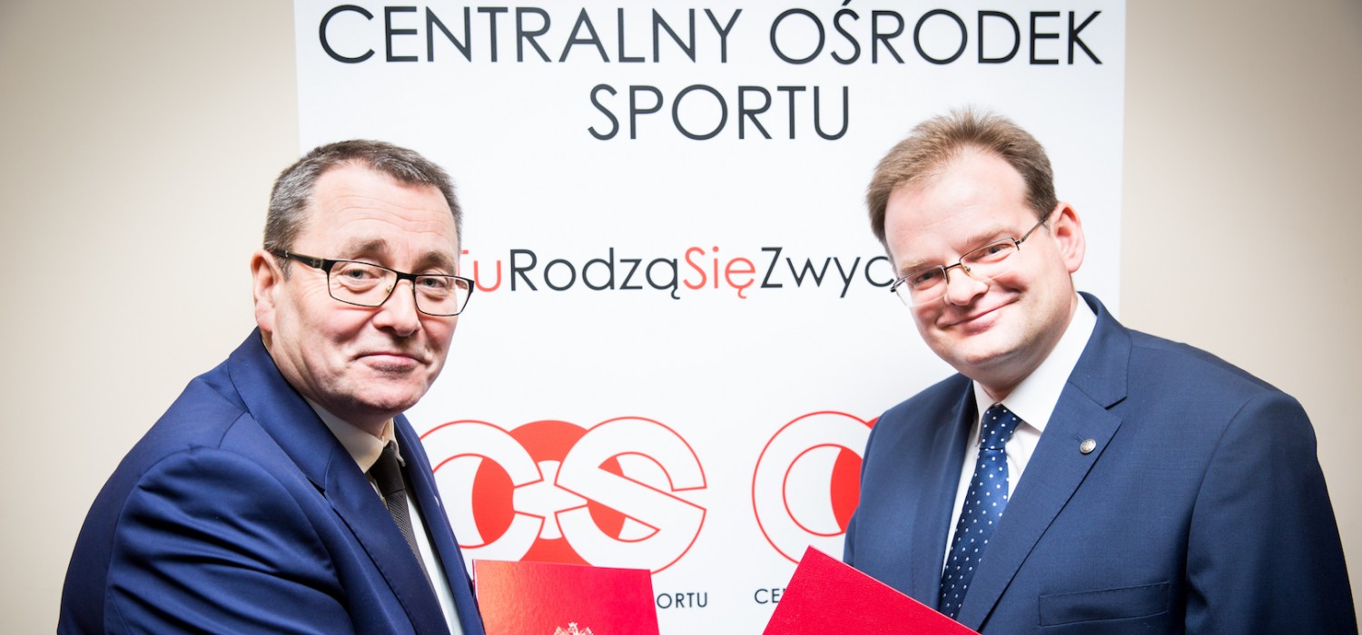 Minister Jan Józef Kasprzyk i Dyrektor COS Cezary Andrzej Jurkiewicz