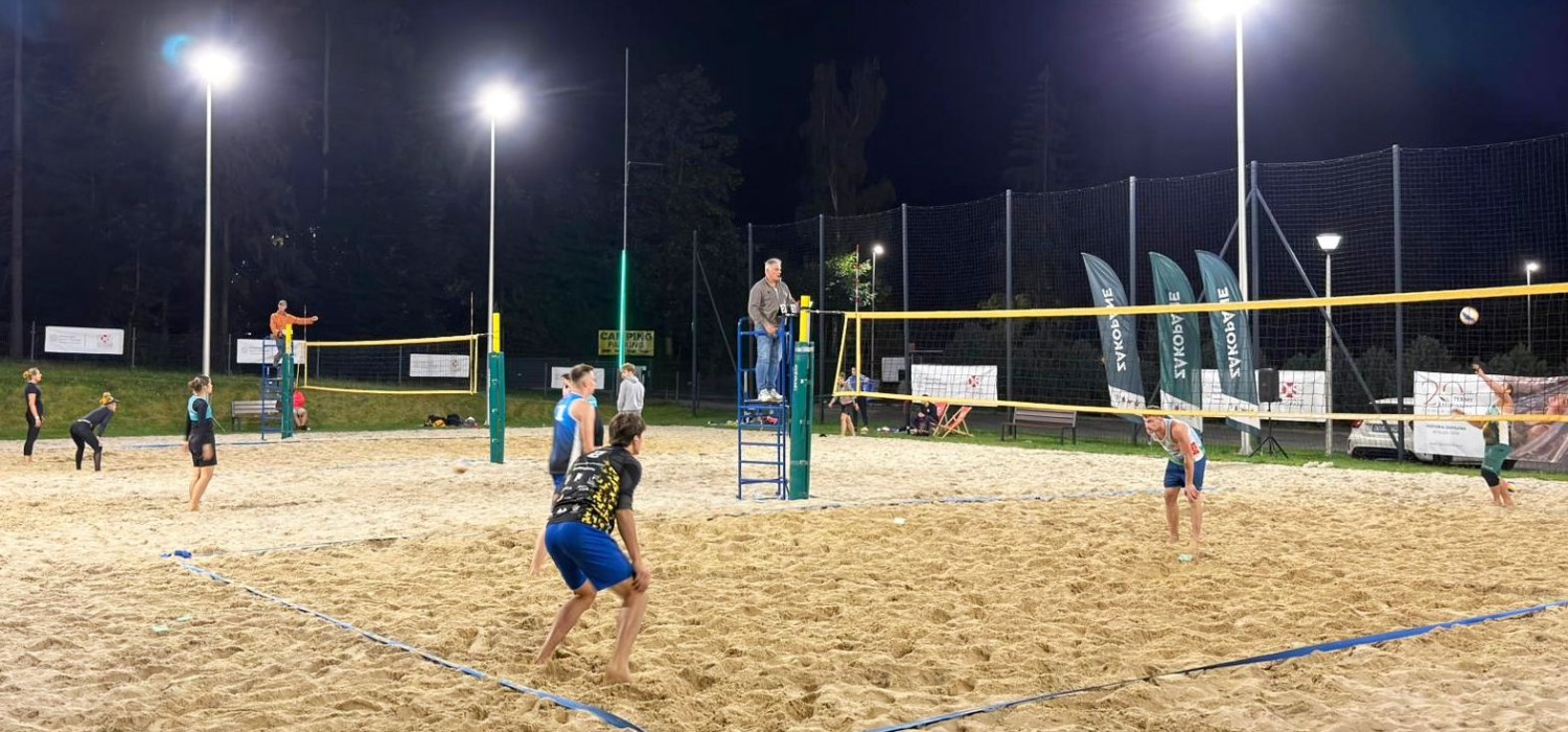 Nocny Turniej Siatkówki Plażowej