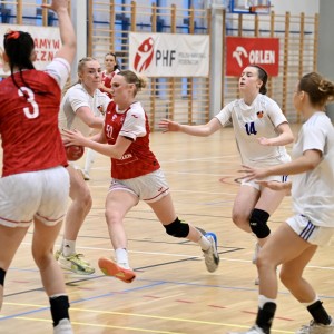 Polska - Islandia w piłce ręcznej juniorek