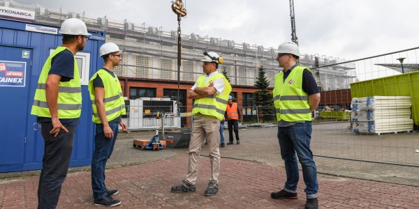 Zdjęcie z placu budowy przy hali COS Torwar