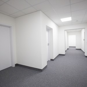 Pomieszczenie nr 090, korytarz między pokojami w hali COS Torwar