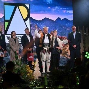 TPN 70 lat