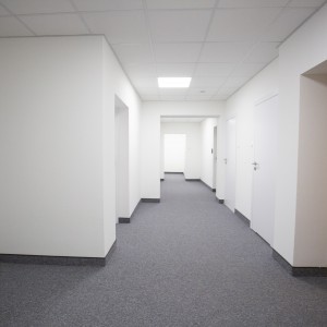 Pomieszczenie nr 090, korytarz między pokojami w hali COS Torwar