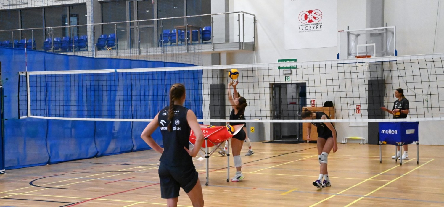 Reprezentacja U-19 siatkarek
